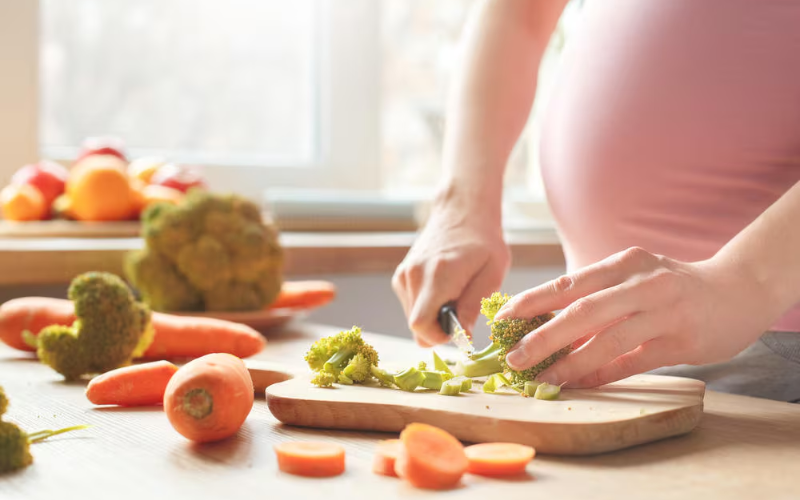 Chất xơ đóng vai trò quan trọng đối với hệ tiêu hóa của mẹ